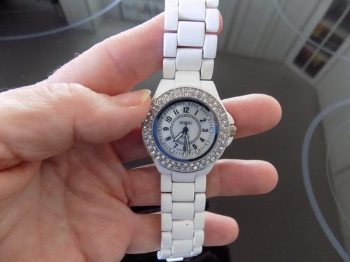 Bongo bg147 woman quartz - ,